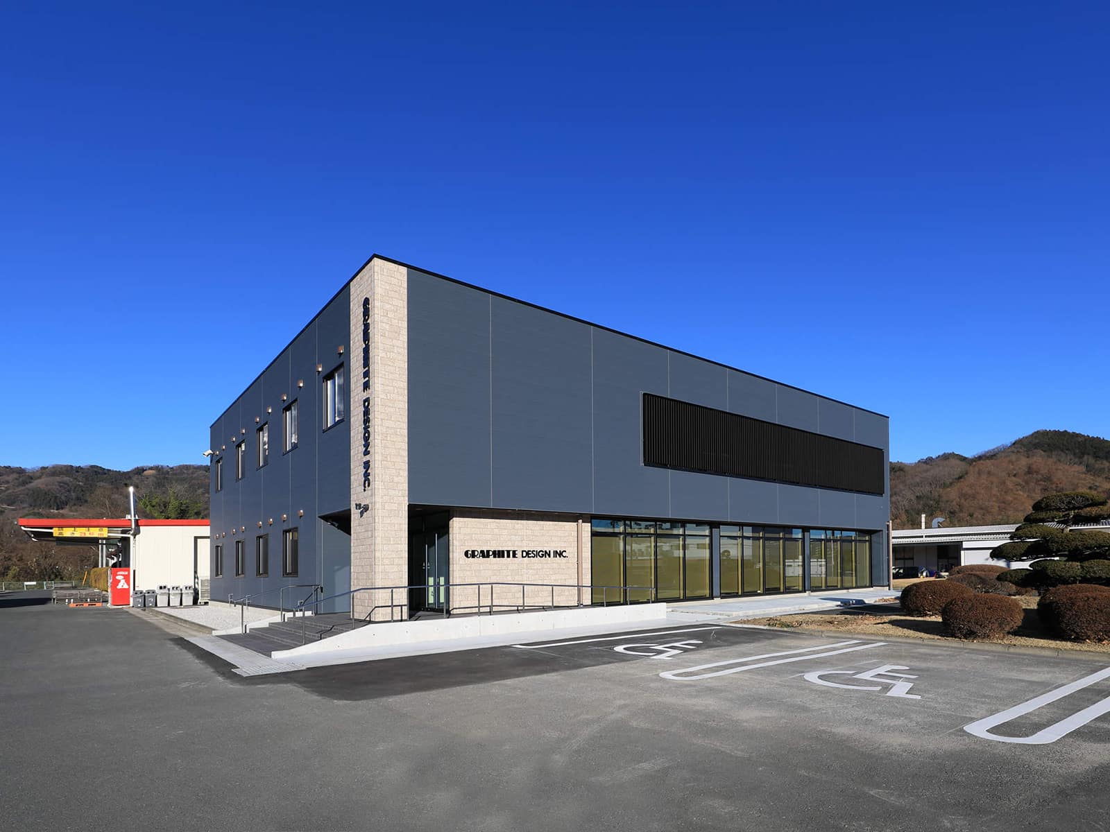 Office Buildings.3